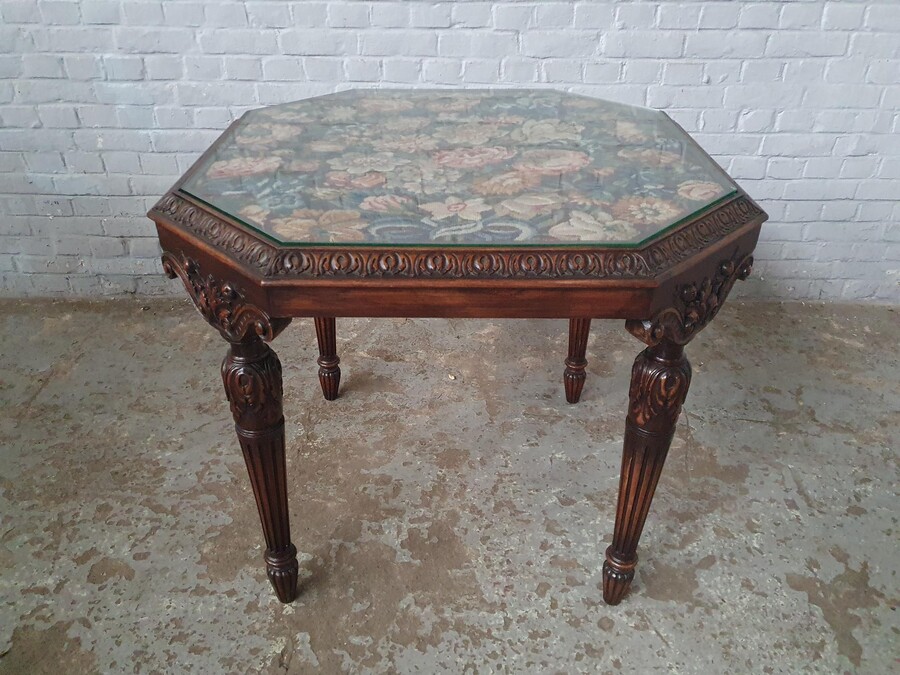 Art Deco (Louis XVI) Sidetable