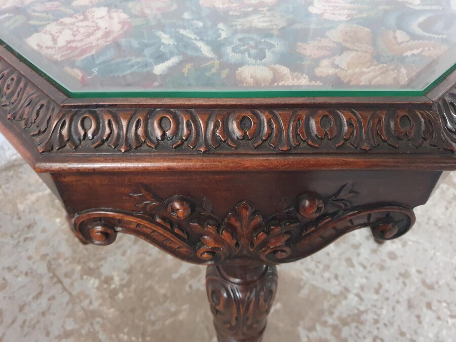 Art Deco (Louis XVI) Sidetable