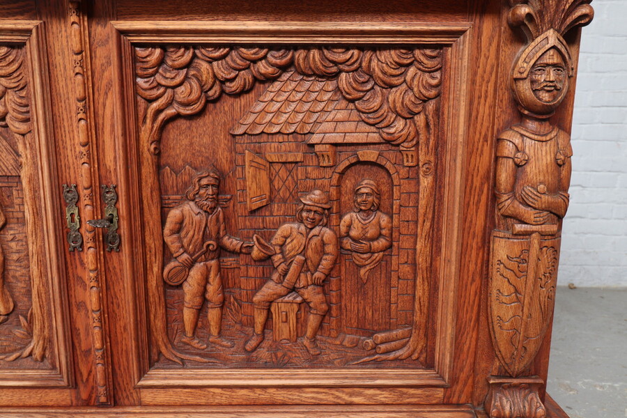 Breughel style Sideboard