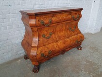 Chinese Style Chest of Drawers