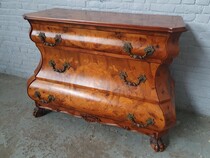 Chinese Style Chest of Drawers