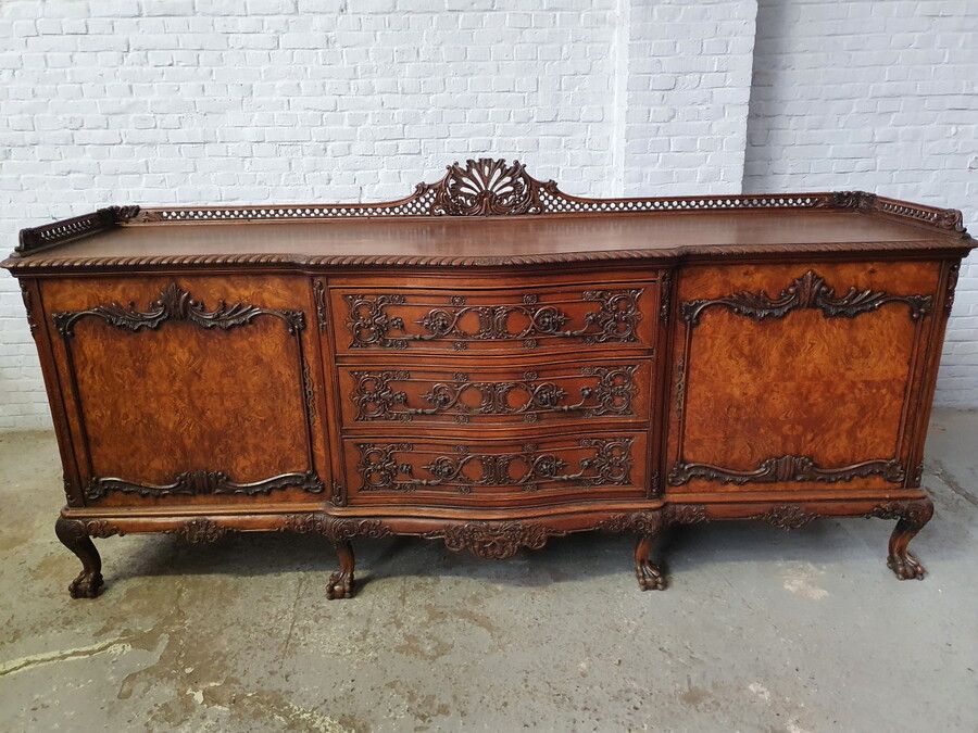 Chippendale Sideboard