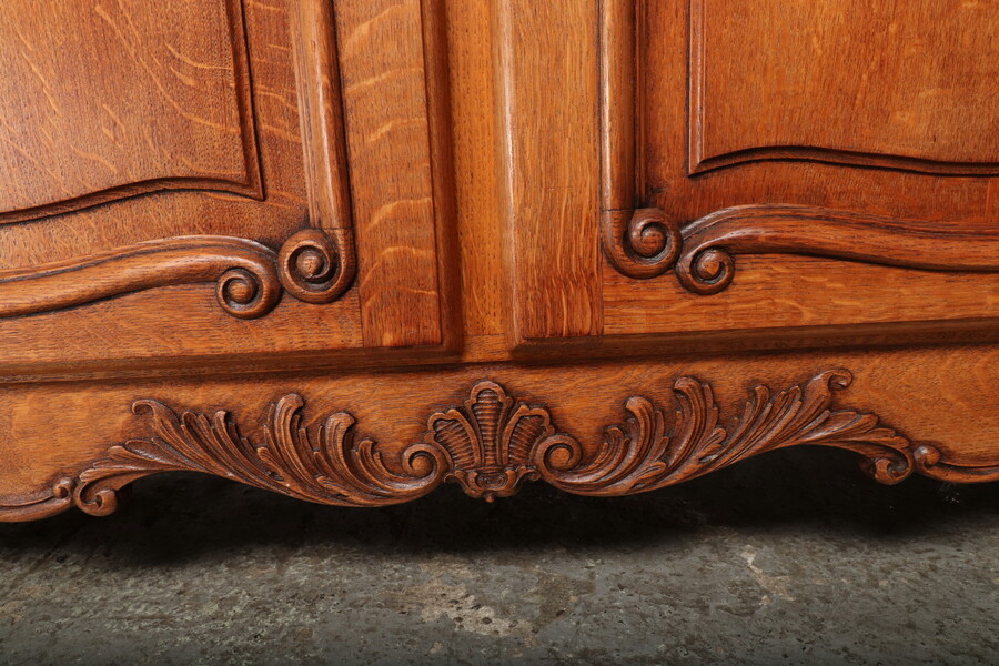 Country French (Louis XV) Sideboard