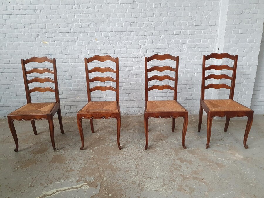 Country French Table +  4 chairs