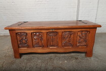 Flemish Trunk