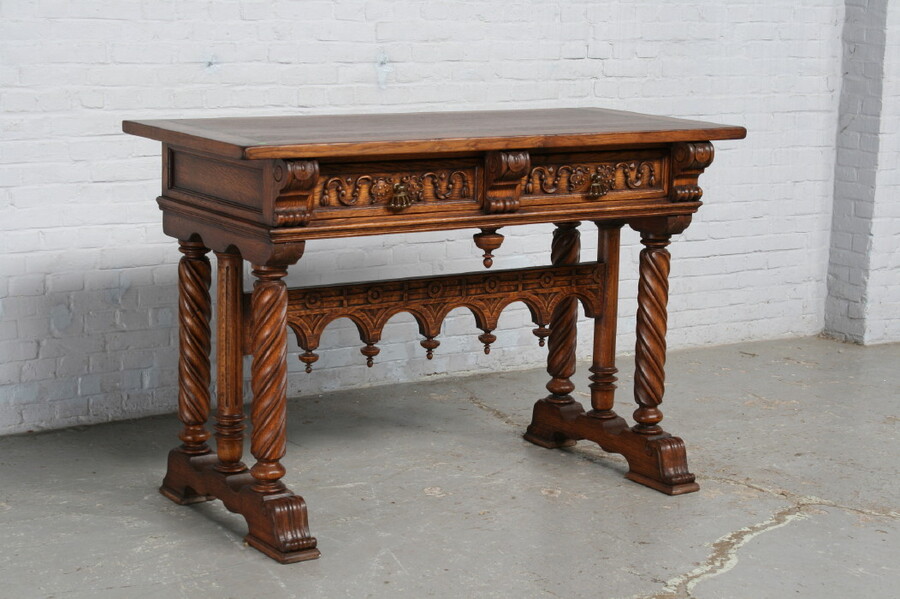 Gothic Console