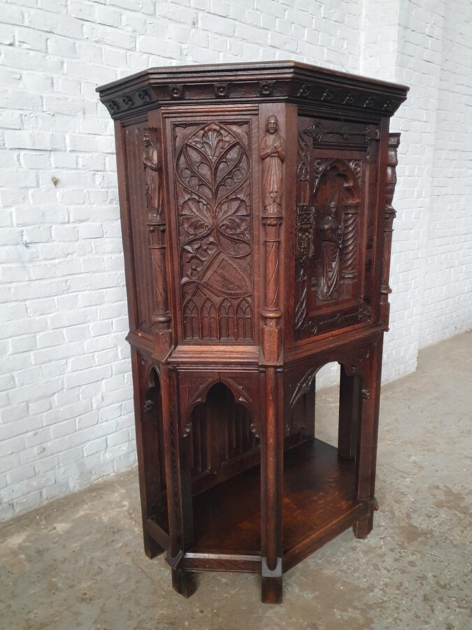 Gothic Credance cabinet