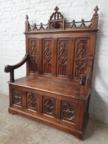 Gothic Hall Bench