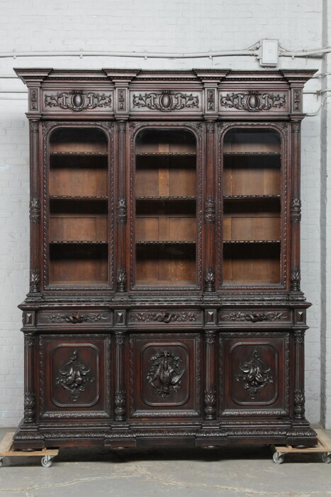 Hunting style Bookcase (large)