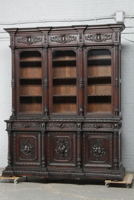 Hunting style Bookcase (large)