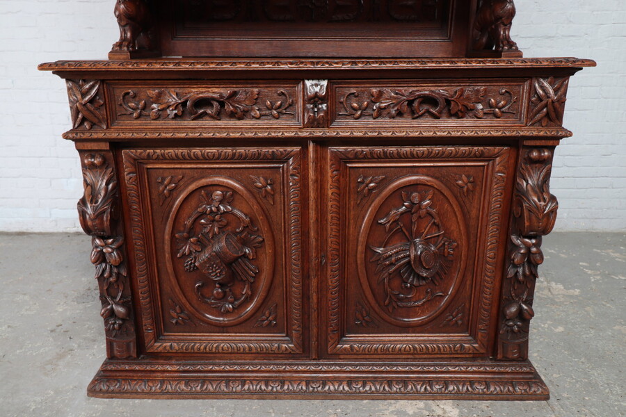 Hunting style Cabinet (Buffet)