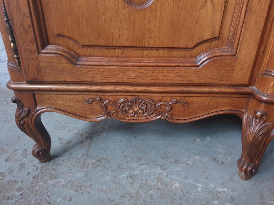 Louis XV Bookcase/Vitrine