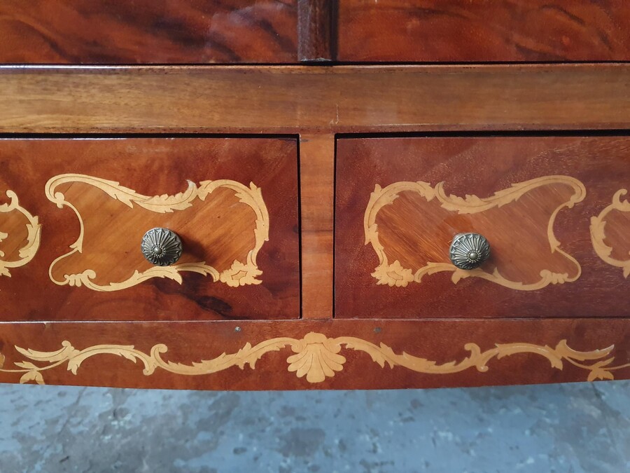 Louis XV Cabinet