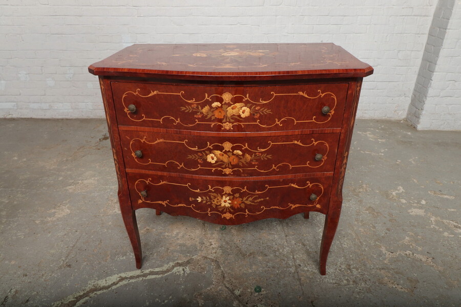 Louis XV Chest of Drawers