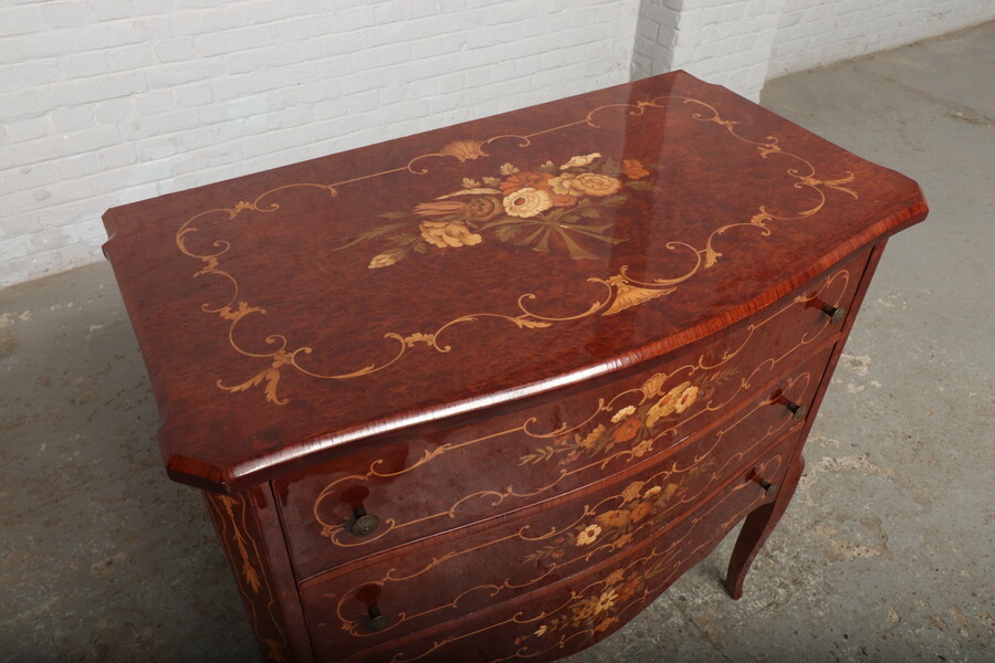 Louis XV Chest of Drawers