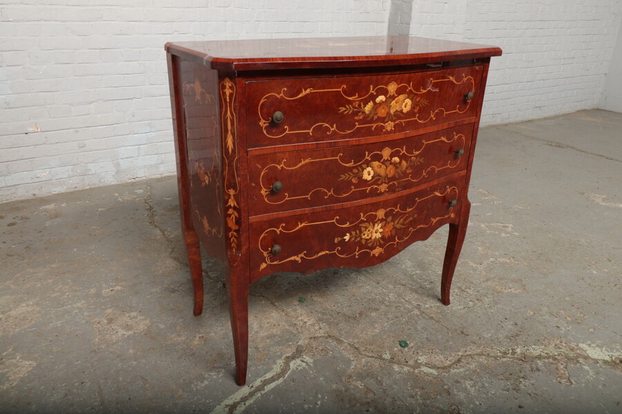 Louis XV Chest of Drawers