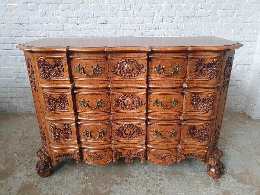 Louis XV Chest of Drawers (Large)