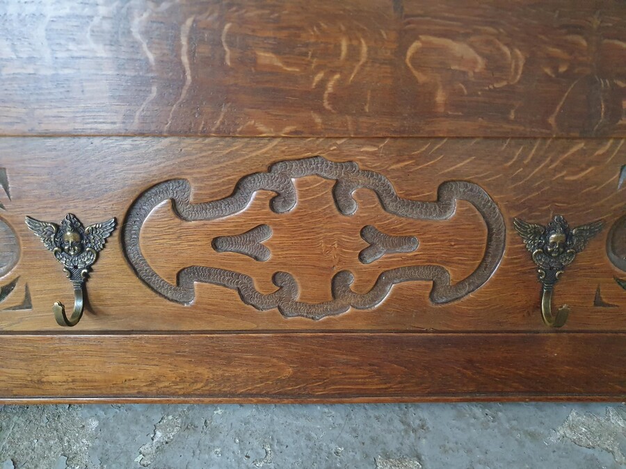 Louis XV Coatrack