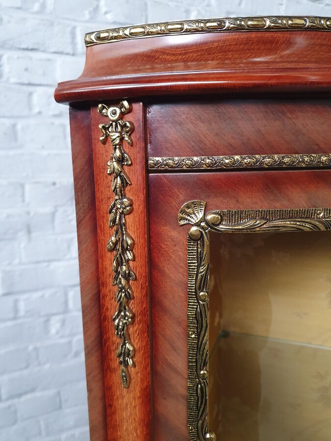 Louis XV Corner cabinet