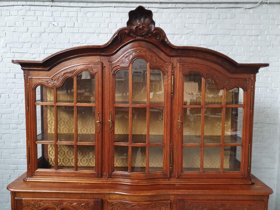 Louis XV (Country French) Vitrine (Display Cabinet)