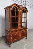 Louis XV Vitrine (Display Cabinet)