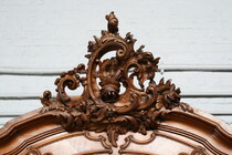 Louis XV Vitrine (Display Cabinet)