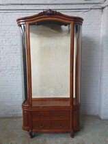 Louis XV Vitrine (Display Cabinet)