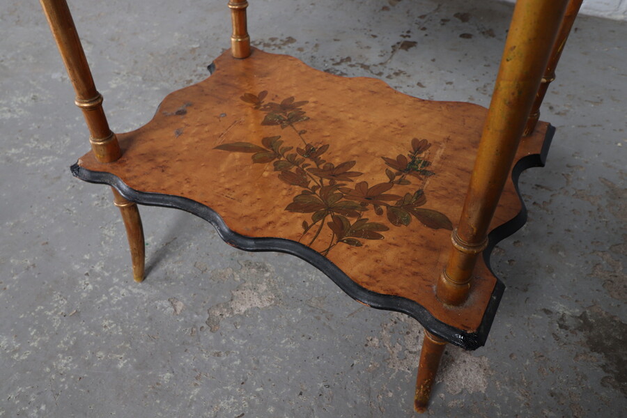 Napoleon III Sidetable