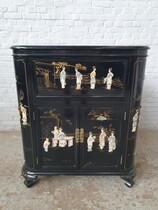 Oriental (Chinese) Bar cabinet