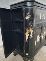 Oriental (Chinese) Bar cabinet