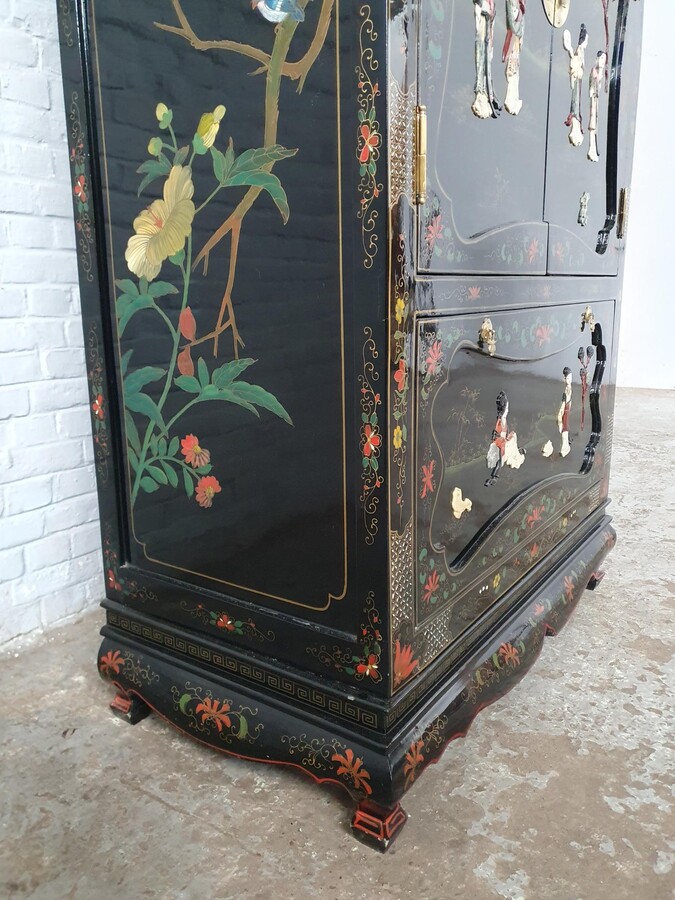 Oriental (Chinese) Cabinet