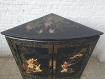 Oriental (Chinese) Corner cabinet