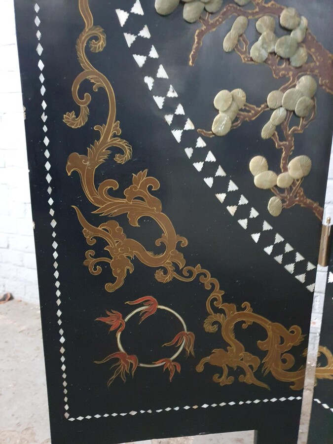 Oriental (Chinese) Screen (Paravent)