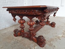 Renaissance (Mechelen) Table