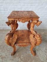 Renaissance Sidetable