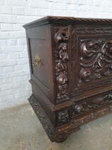 Renaissance Trunk