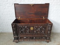 Renaissance Trunk