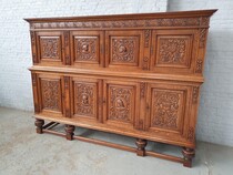 Sideboard Tudor style Belgium Oak 1920