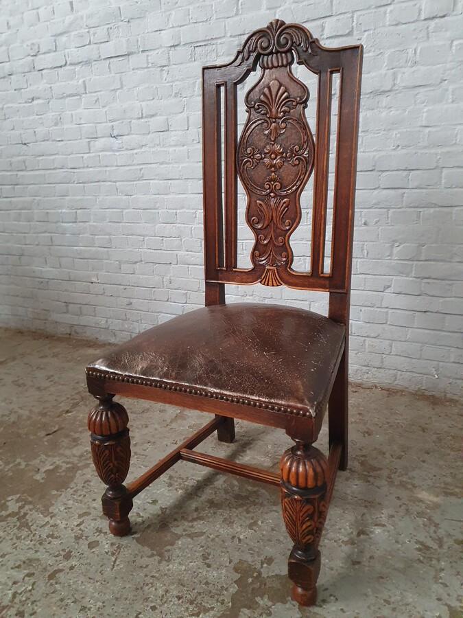 Tudor style Table and 8 chairs